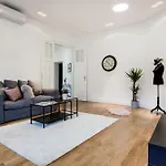 Luxurious Danubeside For 4