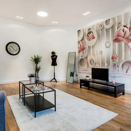 Lägenhet Luxurious Danubeside For 4