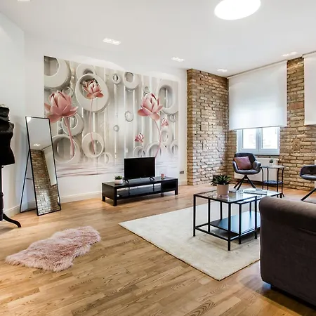 Lejlighed Luxurious Danubeside For 4 *