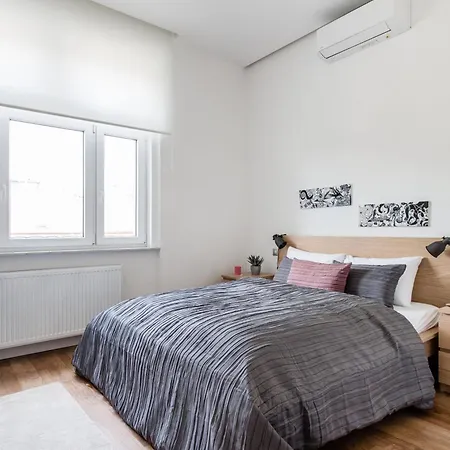 Luxurious Danubeside For 4 *